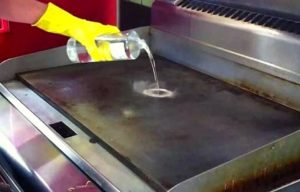 grill cleaning with grill cleaner